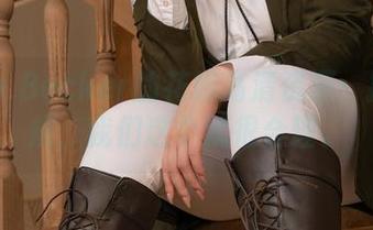 Alina Becker的花嫁高清资源：打破常规，我们这个就很合理。