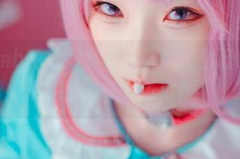 看Bambi(밤비)全套丝袜，图包已经破界限了，快拿纸巾！