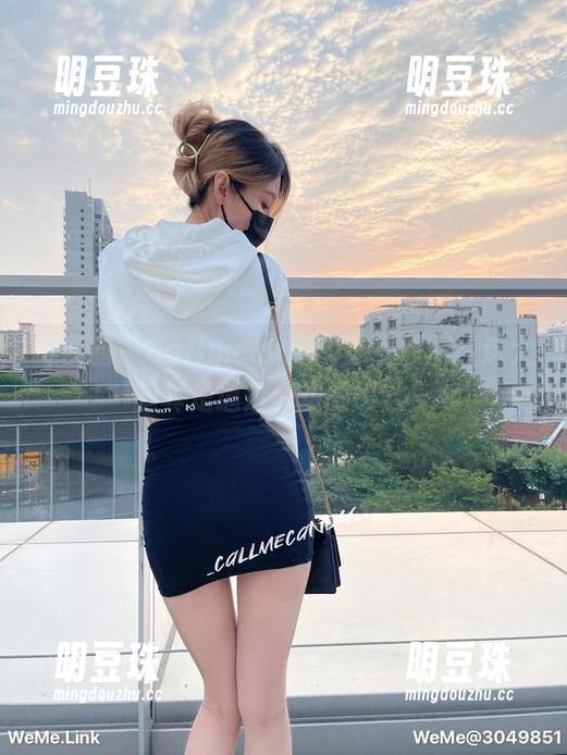 Callmecandy 微密圈 - Callmecandy泳衣原图:这大腿真是逼近梦想的钥匙!