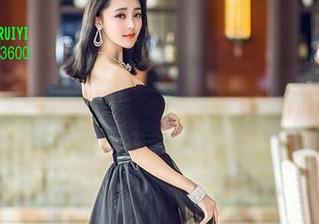QingDouKe青豆客 – 图包来了！裸足陈嘉嘉Tiffany让你脚下生风。