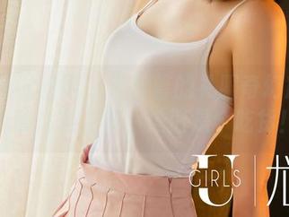 UGirls尤果网 – 于梓馨的礼服奇幻旅程：无敌优雅之外，依旧是个吃货！