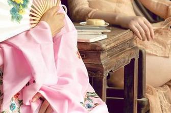 UGirls尤果网 – 短裤与刘嘉琦cherry：一场腿与视线的偶遇，原图请务必欣赏！