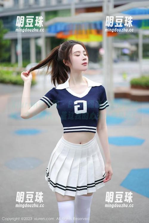 Xiuren秀人网-Elise谭晓彤 Xiuren秀人网 - Elise谭晓彤和她的妹妹,全套图片,盖过我的心头小鹿乱撞!