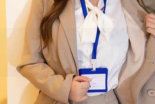 Xiuren秀人网 – 大美媚京中的写真合集，暗藏美臀诱惑，谁能抵挡？