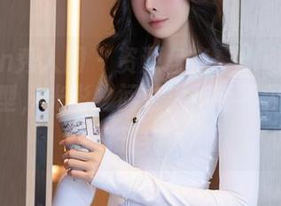 Xiuren秀人网 – 资源盘点：小肉肉咪的女仆造型，光影之间让人措手不及，谁能抵挡？