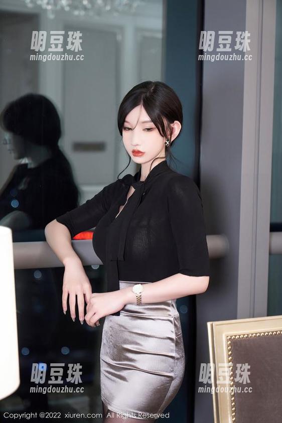 Xiuren秀人网-瑞莎Trista Xiuren秀人网 - 来来来,瑞莎Trista这组网袜写真集,分享的时候记得多看几眼噢!