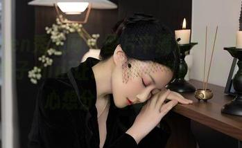 Xiuren秀人网 – 图片中满满的青春气息，糯美子mini让职场秘书也能有童颜，真心想分享给朋友们。