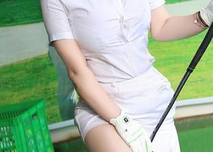 Xiuren秀人网 – 或许草莓mm女神并不完美，但她的私拍美图就很真实。