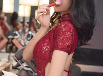 Xiuren秀人网 – “蛋蛋宝”兔女郎原图分享：她的兔耳朵能引发怎样的想象呢？