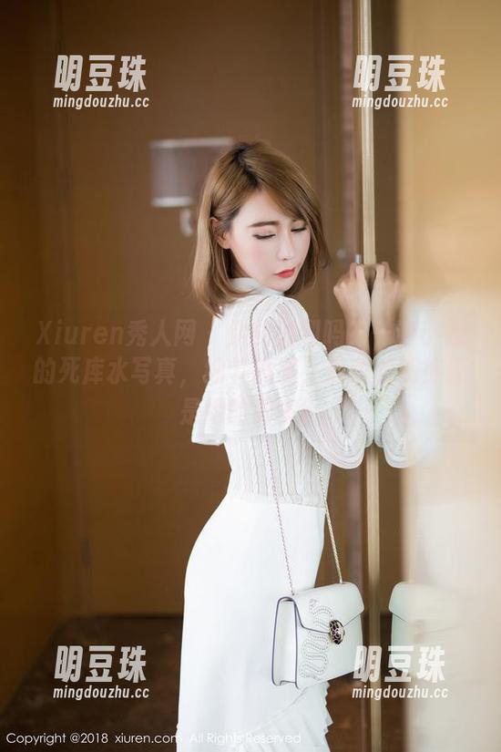 Xiuren秀人网-谢小葱 Xiuren秀人网 - 你能看到吗?—谢小葱的死库水写真,细节满满,是我的期待还是她的洞察?