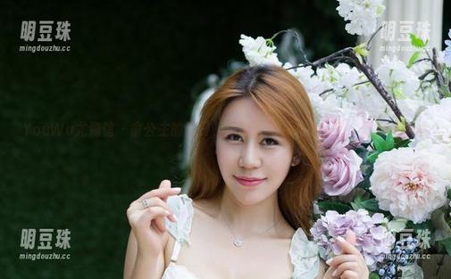 YouWu尤物馆 - 俞公主的夏日，原图透着点儿小怪癖，真想揣测她。