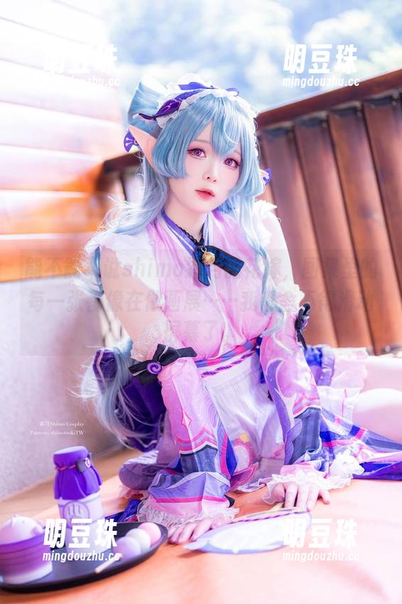 能不能不说shimo霜月的花嫁，图集里的每一张都像在做画展……我都舍不得滑动屏幕了。
