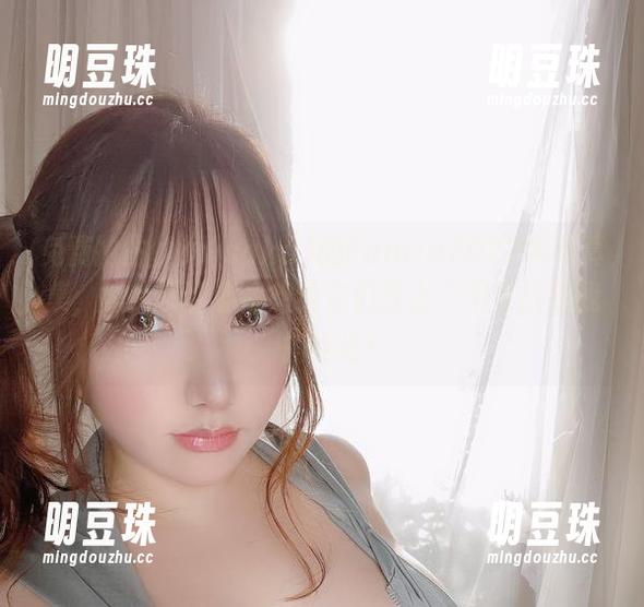 免费抢占サク(saku)的Fantia2022年写真集，照片多到你都想给它们打上“不要打扰我”的标记！