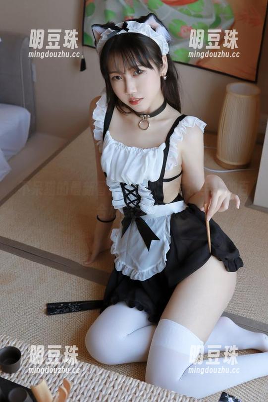 不呆猫 不呆猫的最新冒险,图册里有水手服的百合和黑丝哦~