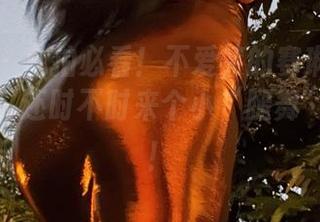 微密圈 – 私拍必看！不爱笑的赛琳的美腿不仅美，还时不时来个小“腿舞”，哈哈！