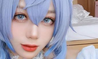 九言JK的写真作品：美图背后的衣橱和我之间的小秘密