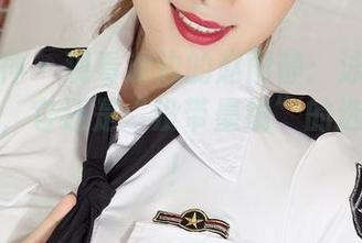 克拉女神 – 观看池边的赵雨静：泳衣不止是泳衣，它还是“没带墨镜”的选择合集！