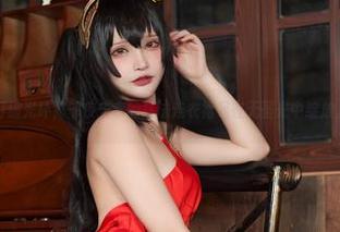 打破光环，千夜未来的蒂法连衣裙只在无圣光中绽放。