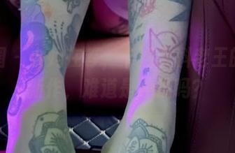 微密圈 – 小妈在等，卡通百科老王的定制新作，难道是冲浪吗？