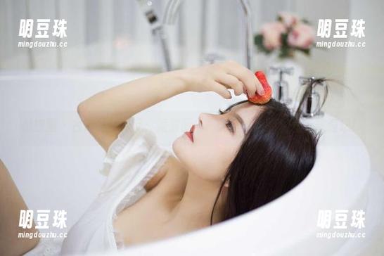 微密圈 - 古阿扎的作品：凌波丽——无圣光也能激发无限遐想！