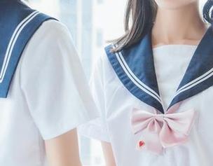 喵糖映画 – 半半子又来在线美图秀新姿势，连体衣这回事儿，好神奇！