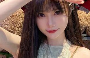 大肉丸Amiee那件睡衣，这作品给我种种复杂情绪