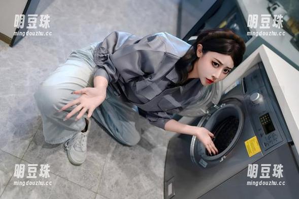 奈汐酱Nice与她的套图，实习女警不只会抓小偷！
