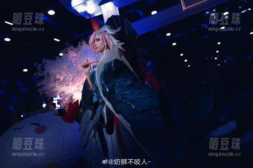 奶狮不咬人与她的裸足，一场网盘里的意想不到旅程！