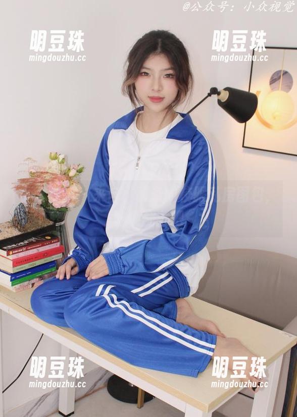 小众视觉-小薯条 小众视觉 - 来自小薯条的校服私房图包,随便翻翻吧