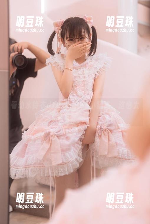 看幼水铃衣dressedas小猫猫，这也太软萌了吧？