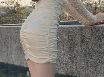 微密圈 – 徐莉芝Booty全集：在长腿丝诱中游走，脚步轻盈，思绪飘忽。