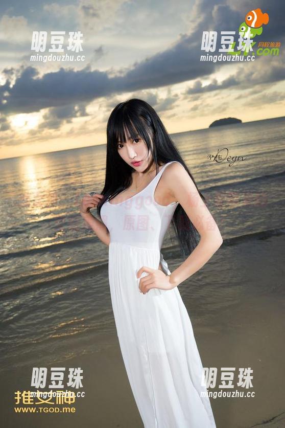 推女神 - Lookinggood，杨上萱带来的空姐美照，原图、下载必备！