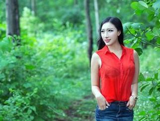 推女郎 – 瞅一眼李丽莎双马尾图包，你就会问：“她到底几岁？”（保持神秘感）