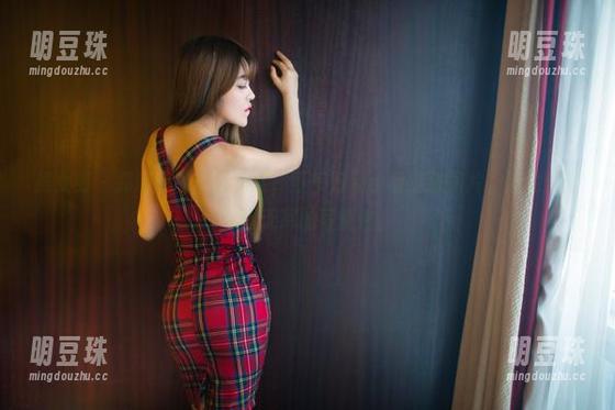 推女郎-郑瑞熙 推女郎 - 郑瑞熙的最新美足,可千万别小看这张图片,隐隐透出一丝无尽的可能性。