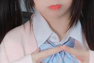 摇摇乐yoyo写真：比基尼暴露，毛衣巧遮，谁还在意寒冷呢？