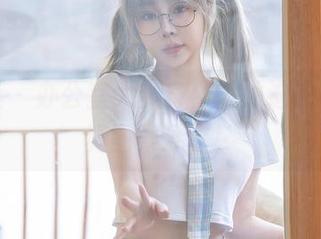星颜社 – 办公室大变身，姚沐迪的秘书写真图集分享！