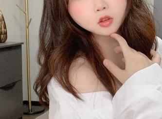 是依酱吖的私人拍摄图，分享每一张都让人保持疑惑。