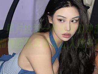 微密圈 – 照片给我一种奇怪的冲击感，李嘉欣97和她的漆皮罩罩让人想多想几遍。