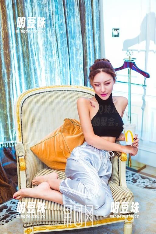果团网 - 不止是美丽！蜜桃Q妹儿女友合集，欢迎加入好奇心的聚会。