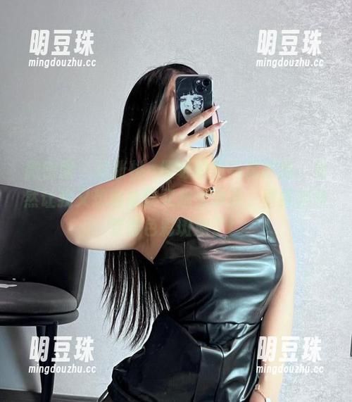 桃沢樱呀 微密圈 - 这张桃沢樱呀的双马尾原图,竟然让我又想喝冰饮又想看动画,壁纸都快变得色彩斑斓了!
