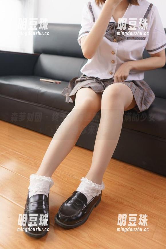 森萝财团-小满 森萝财团 - 终于等到更新啦!小满的少女图包等你来剁手
