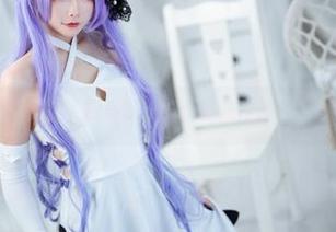 以“长腿”为名，樱岛嗷一的无圣光作品让人心神荡漾。
