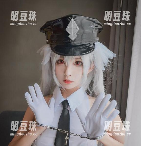 清颜颜子 作品里的清颜颜子:粉色的魔力,让我想起糖果和棉花糖