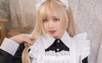 白衬衫也有春天，高清写真里渡边早季Saki的气息像海风拂面。