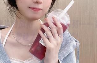 炸酱沐沐的旗袍“无敌”系列——美图图集让人想一口吃掉！
