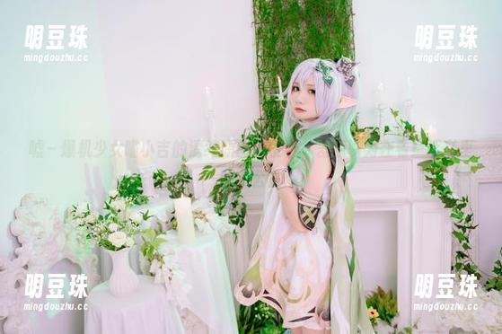 嘘～爆机少女喵小吉的清纯原图随便看，差点以为在看童话书里的小公主