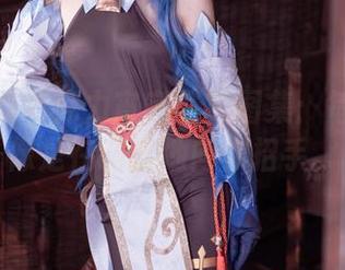白莉爱吃巧克力宵宫写真图集：每一帧都像是在调皮地向你招手。