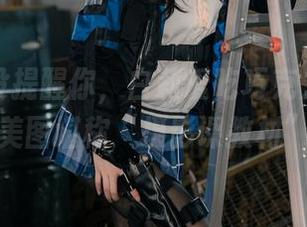 别说我没提醒你，白莉爱吃巧克力的和服美图堪称“摄影课教材”