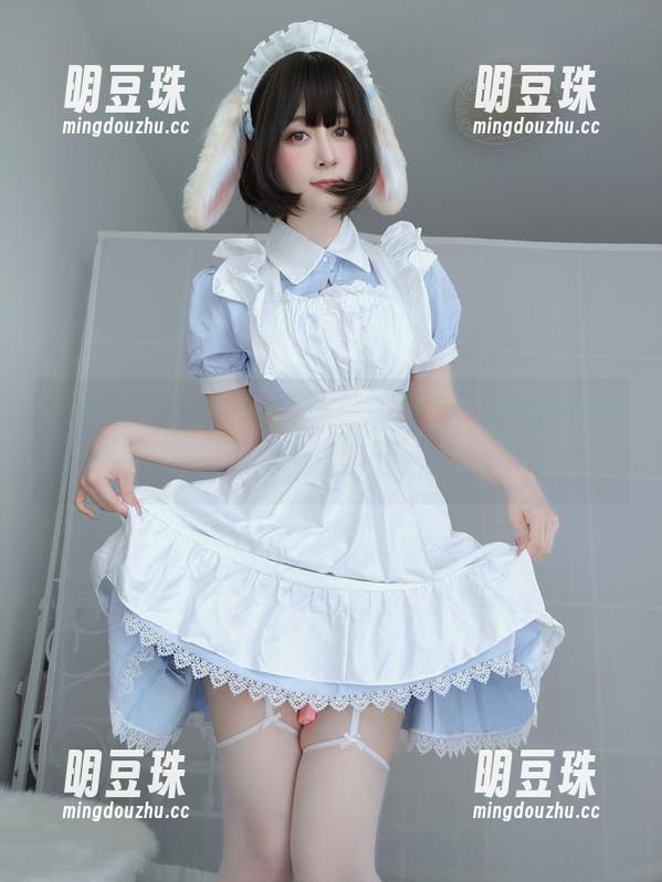 不走寻常路的白银81：女性看护师图包在无圣光里摇曳，真有趣。