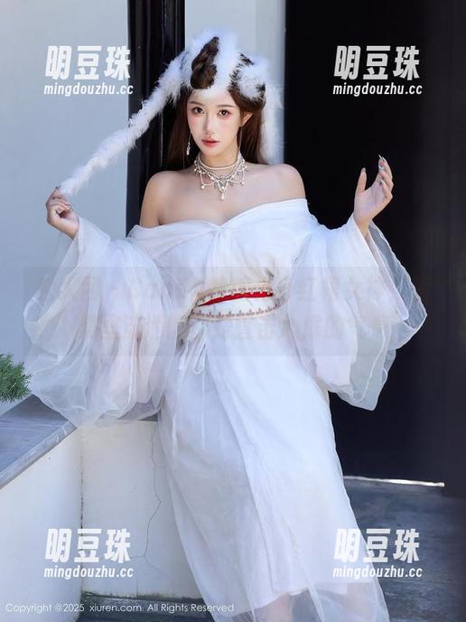 秀人网-Candy糖糖 秀人网 - Candy糖糖化身红裙女神,图集里流淌的都是直击心扉的气息